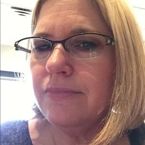 Meet your Posher, Denise